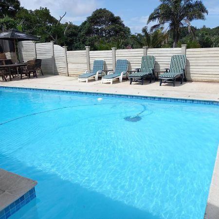 Poolside Guest House Port Shepstone Exterior photo